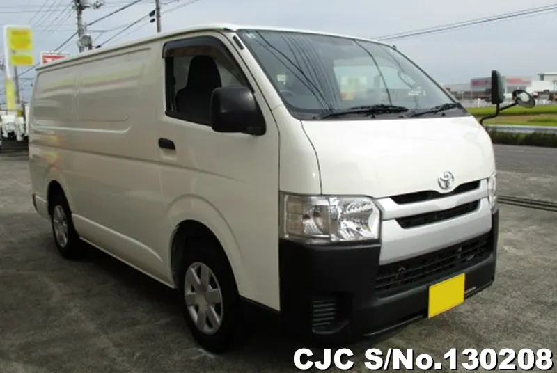 Toyota / Hiace 2019