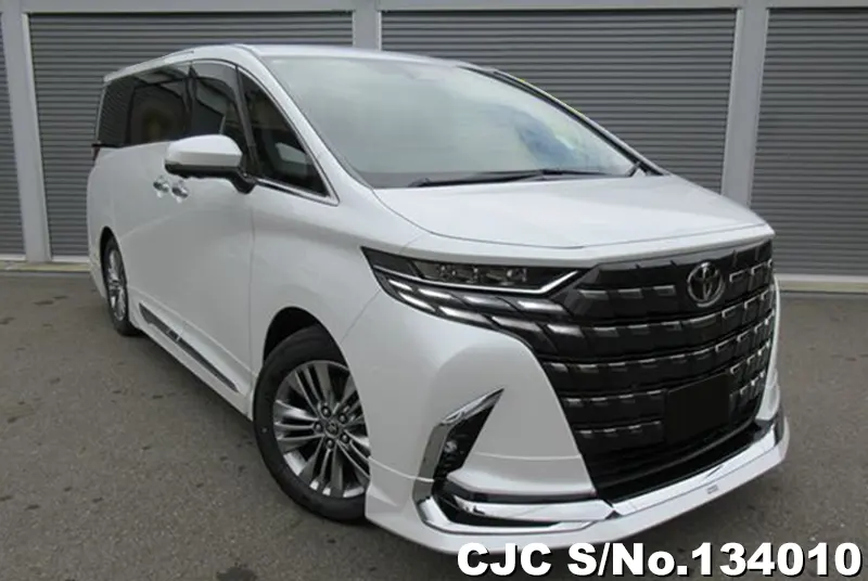 Toyota / Alphard 2026