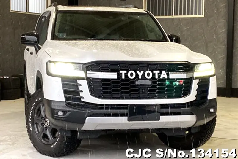 Toyota / Land Cruiser 2023