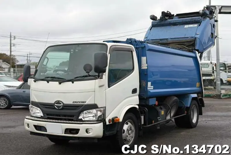 Hino / Dutro 2016