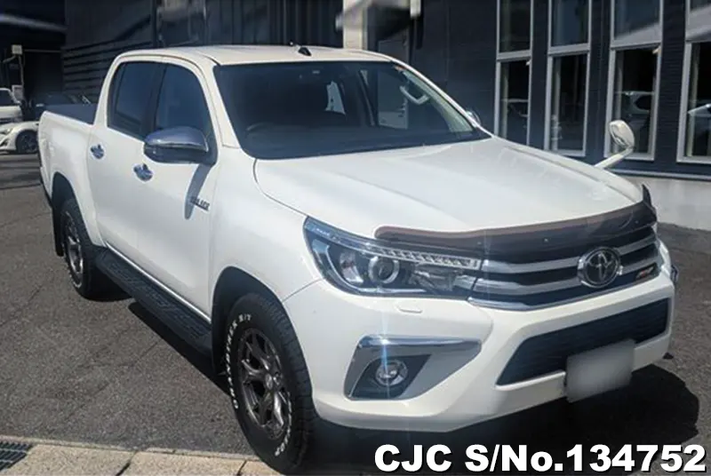 Toyota / Hilux 2020