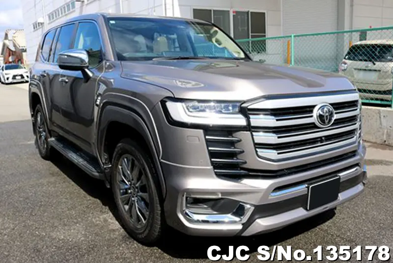 Toyota / Land Cruiser 2025