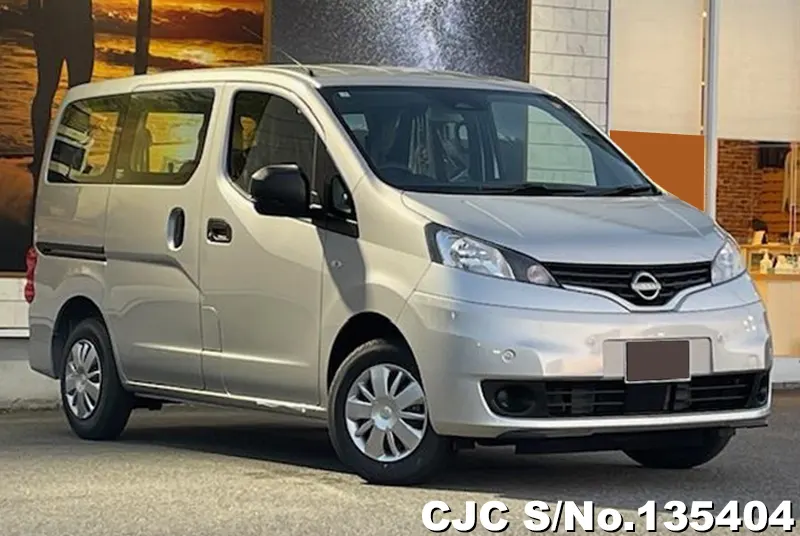 Nissan / NV200 2026