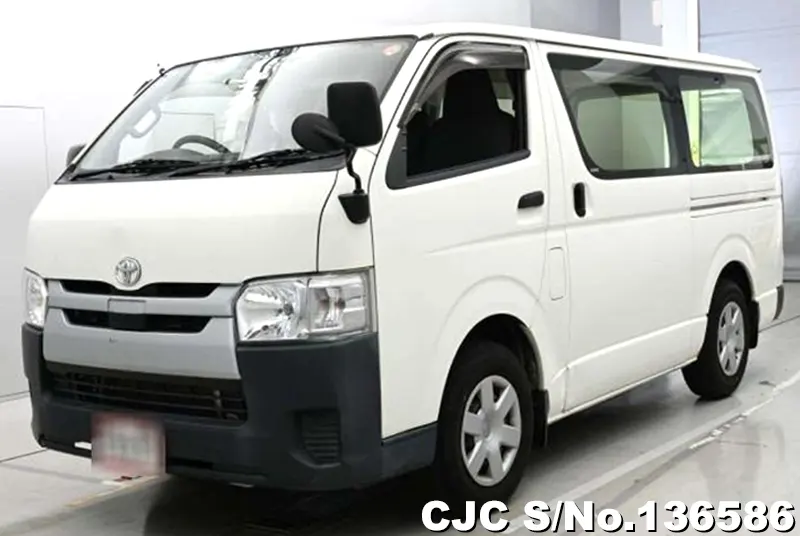 Toyota / Hiace 2018