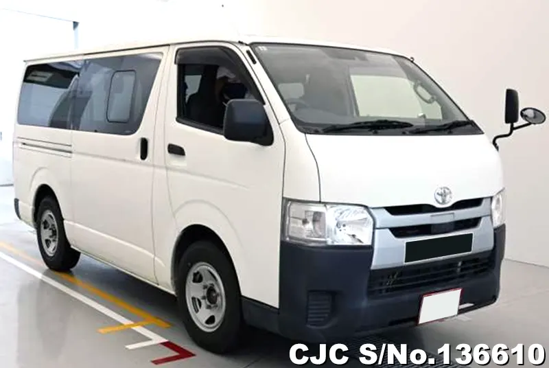 Toyota / Hiace 2018