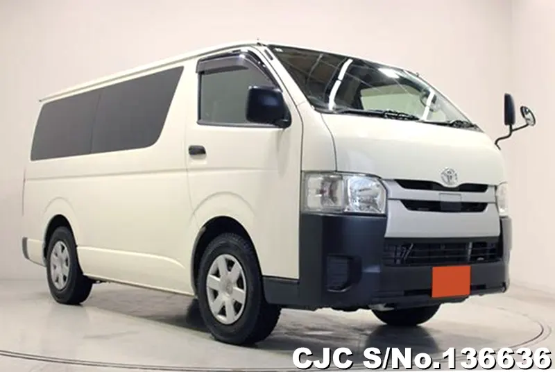 Toyota / Hiace 2018