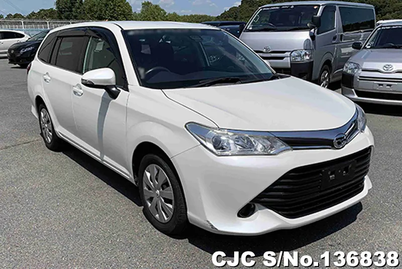 Toyota / Corolla Fielder 2016
