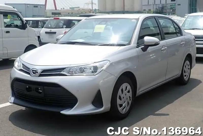 Toyota / Corolla Axio 2021