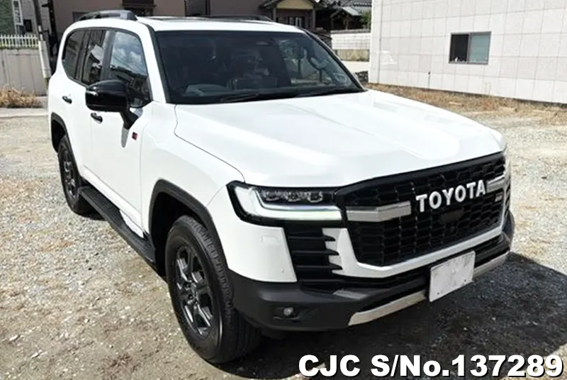 Toyota / Land Cruiser 2025