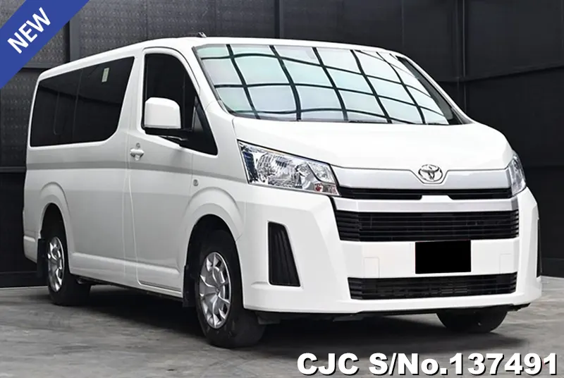 Toyota / Hiace 2022