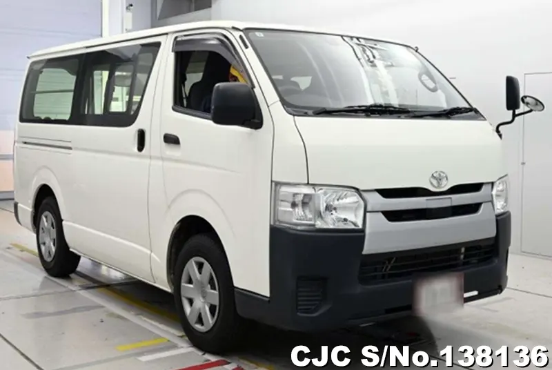 Toyota / Hiace 2018