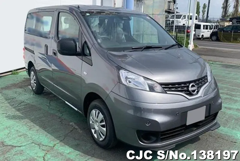 Nissan / NV200 2026