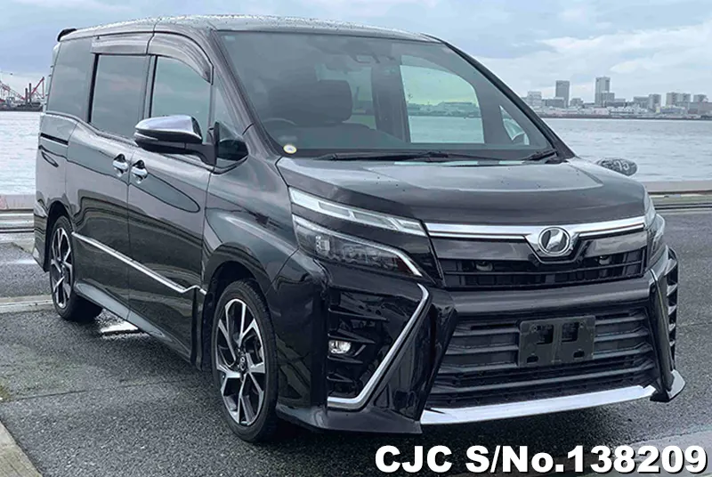 Toyota / Voxy 2018
