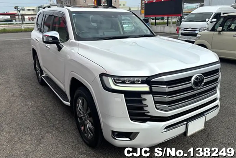 Toyota / Land Cruiser 2023