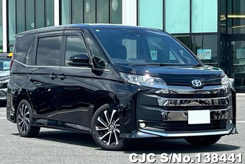 Toyota / Noah 2025
