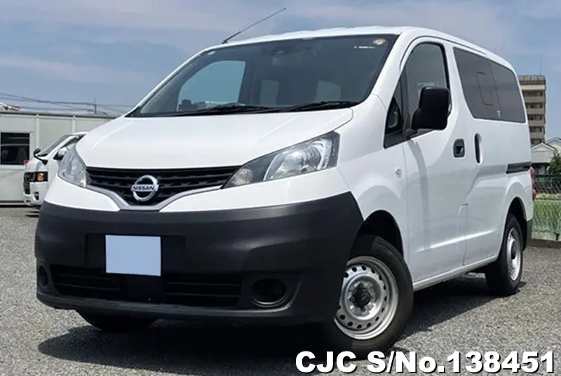 Nissan / NV200 2020