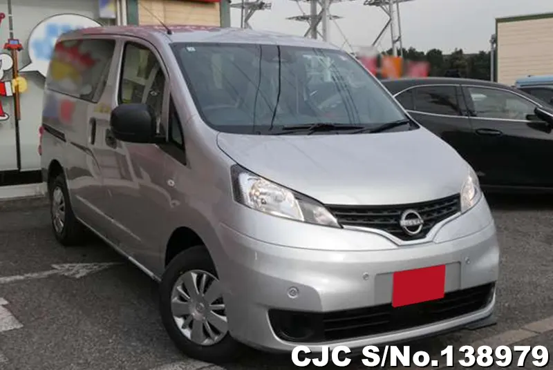 Nissan / NV200 2026